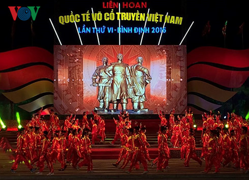 ໄຂງານມະໂຫລານມວຍພື້ນເມືອງຫວຽດນາມສາກົນຄັ້ງທີ6-ບີ່ງດິ້ງ2016